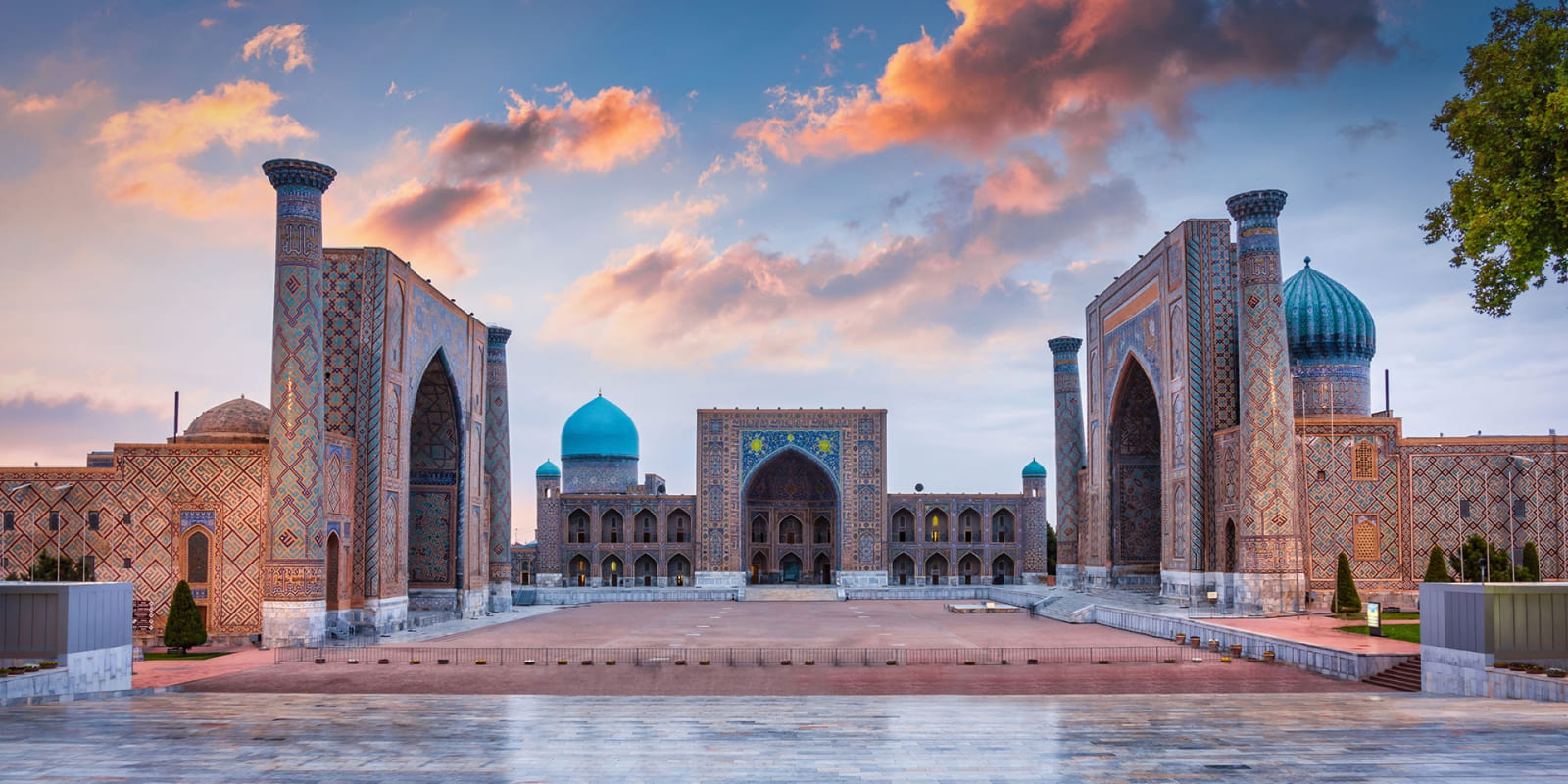 Make My Travel Image